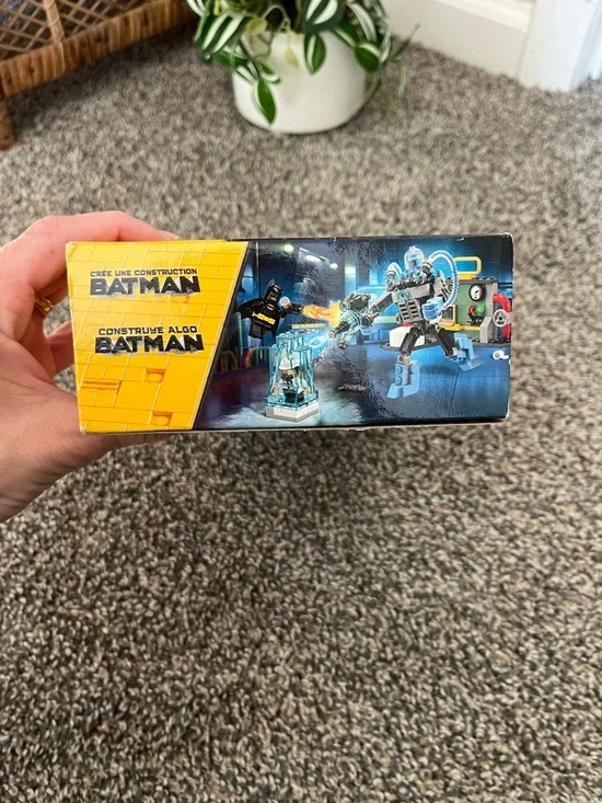 LEGO Batman Movie Mr. Freeze Set - Blue, Black, Yellow, Gray - Picture 3 of 4